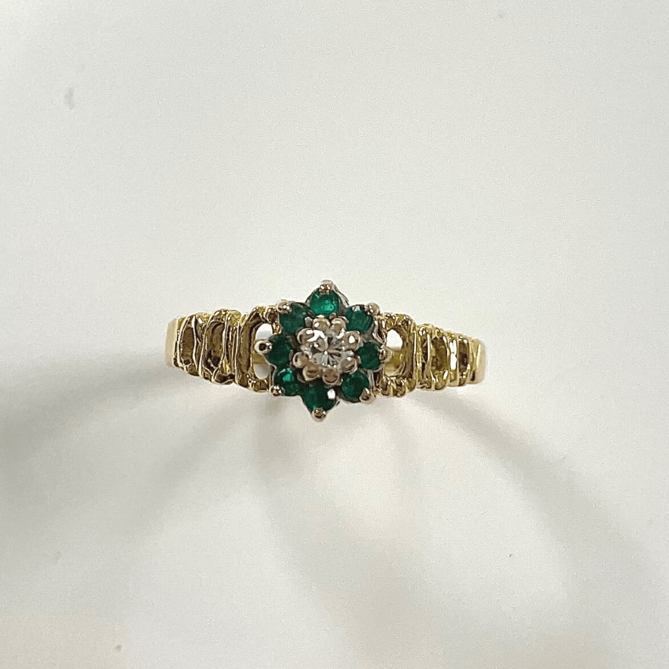Pre-Owned 18ct Yellow Gold Emerald & Diamond Ring