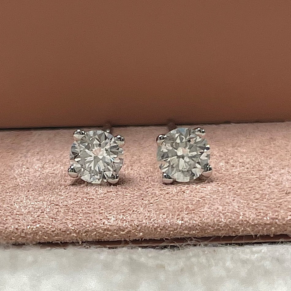 18ct White Gold 0.75 Diamond Stud Earrings
