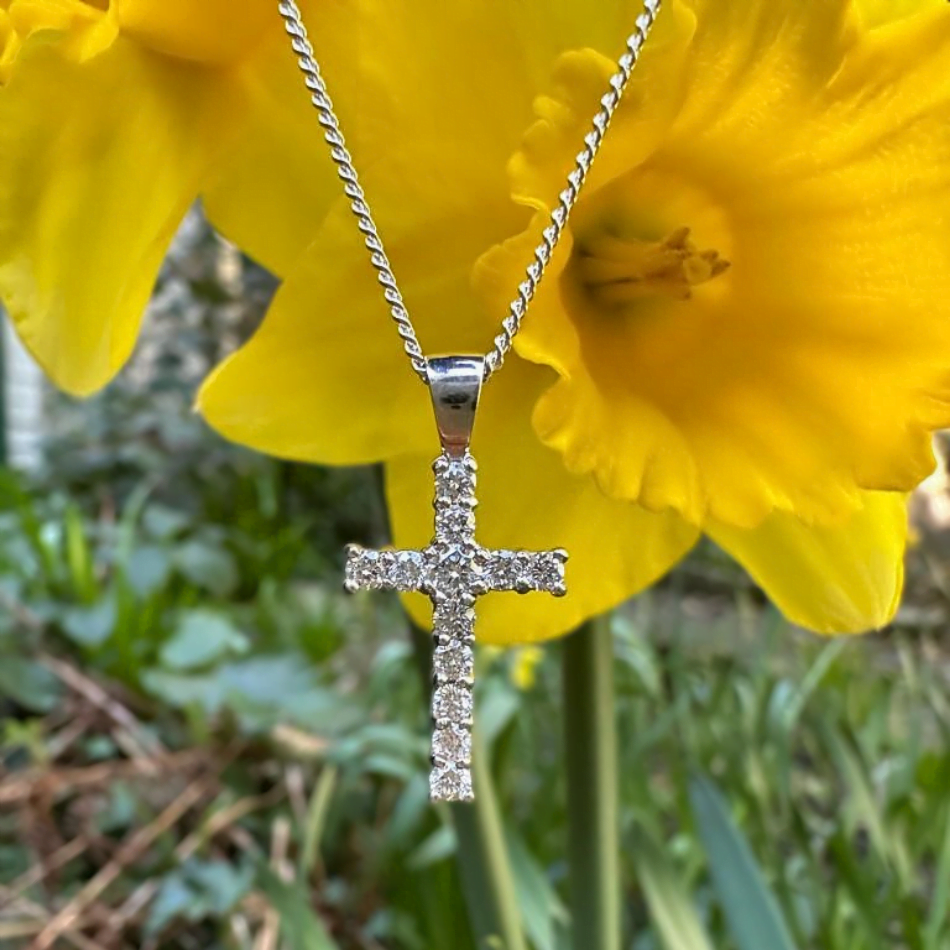 Amazon.com: FINEROCK 2 Carat Diamond Cross Pendant Necklace in 14K Rose Gold  (Silver Chain Included) : Clothing, Shoes & Jewelry