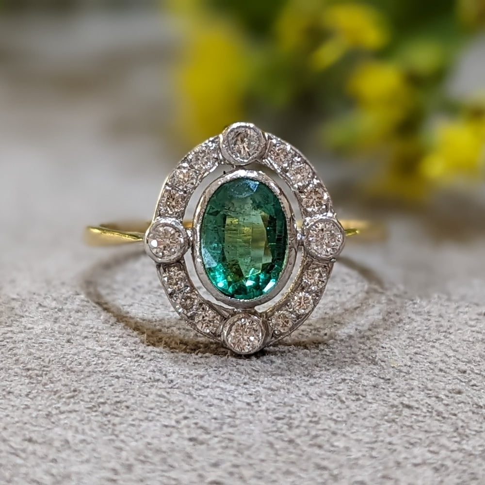 Pre-Owned 18ct Yellow Gold Emerald & Diamond Art Deco Ring