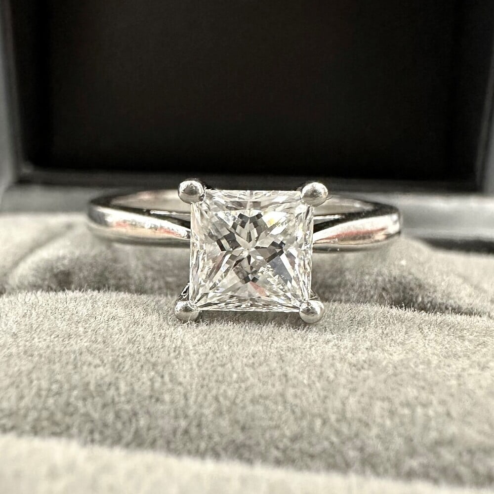 Pre-Owned Platinum 1.02ct Princess Cut Diamond Solitaire Ring