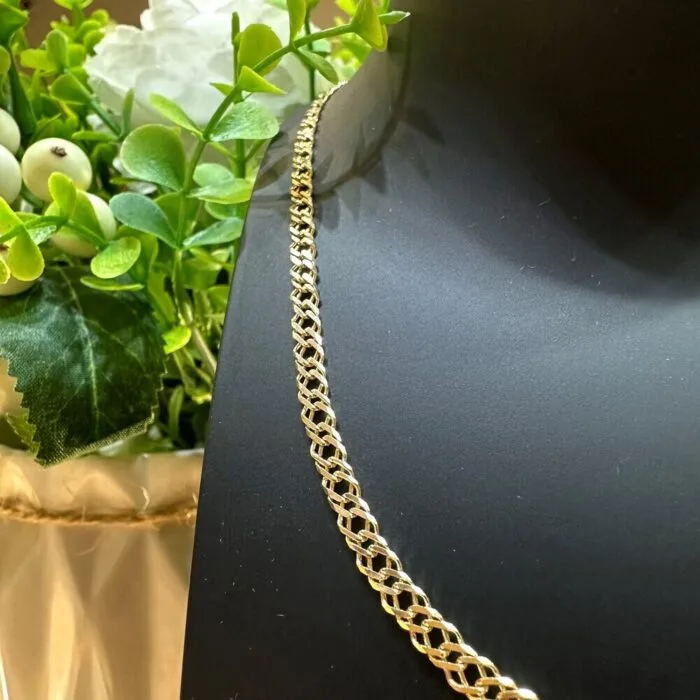 Second Hand 9ct Yellow Gold Double Curb Link Chain - Image 2