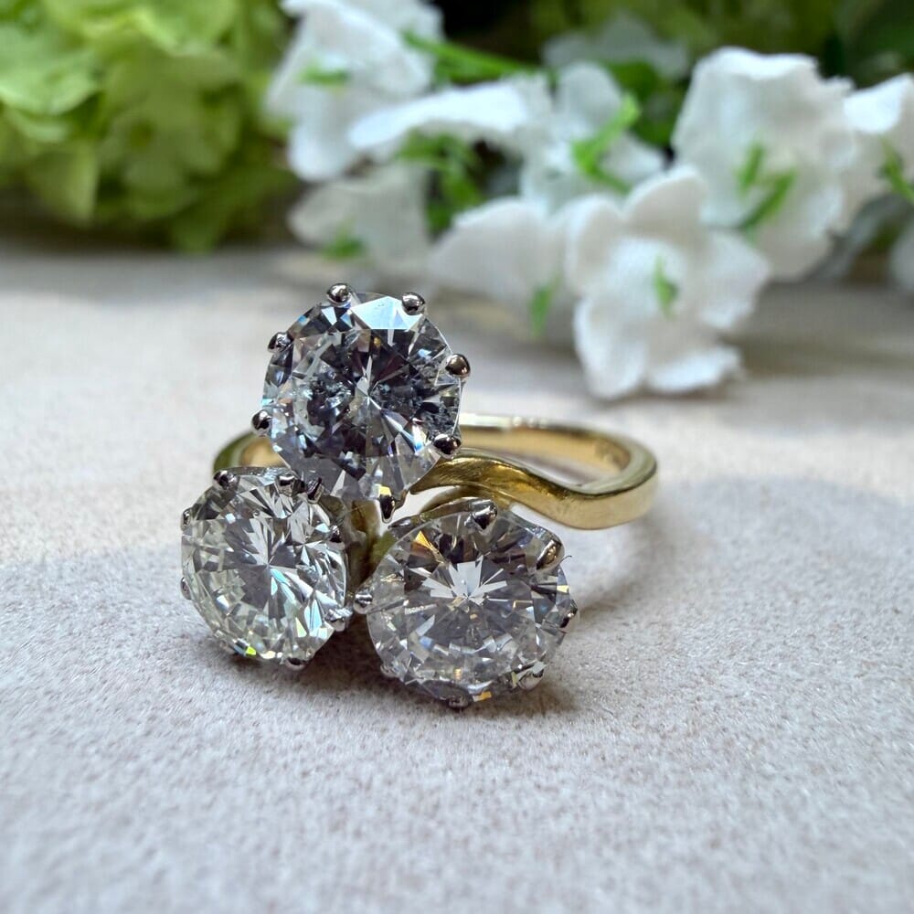Second Hand 18ct Yellow Gold 3.14ct Diamond Three Stone Ring