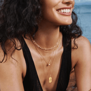 Necklaces & Pendants