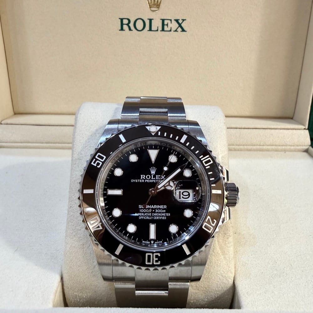 Rolex Submariner 41mm Datejust Watch