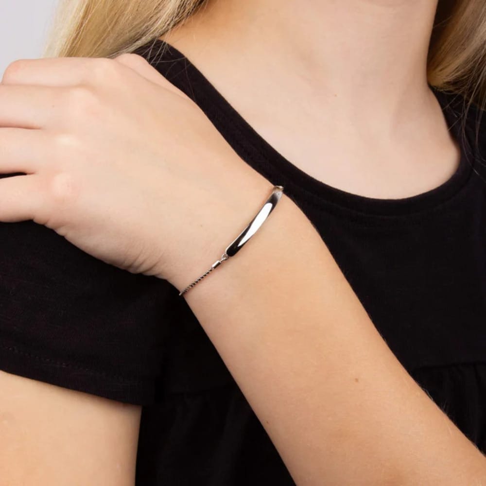 D For Diamond Childrens Sterling Silver And Diamond Plain ID Bar Bracelet - Image 2