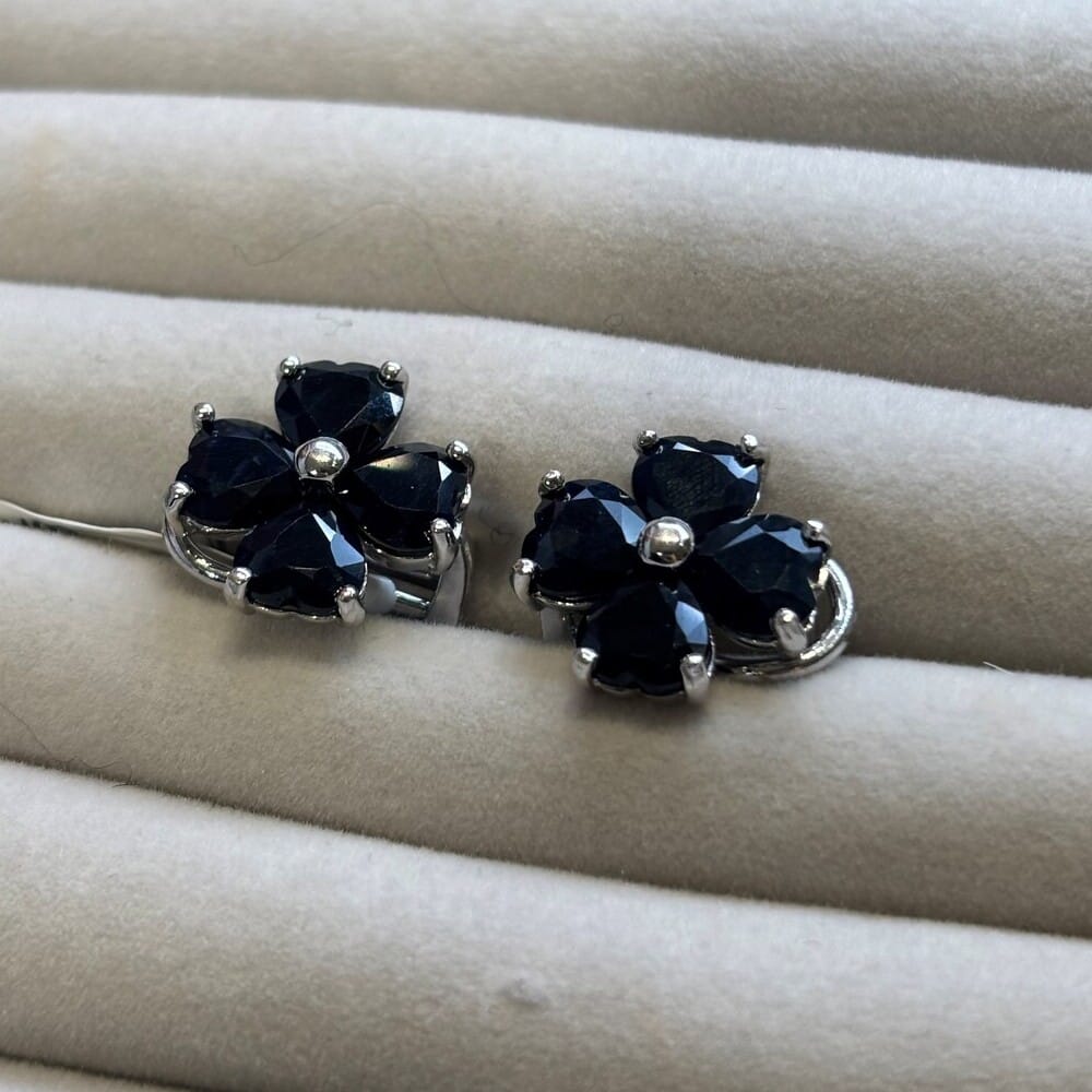 Pre-owned Sapphire and 14ct White Gold Clip-on Earrings - Image 2