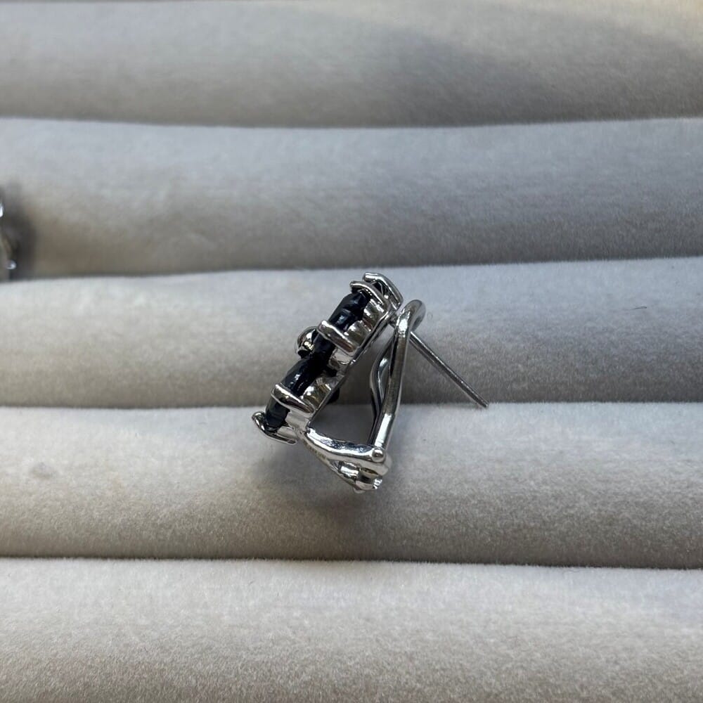 Pre-owned Sapphire and 14ct White Gold Clip-on Earrings - Image 3